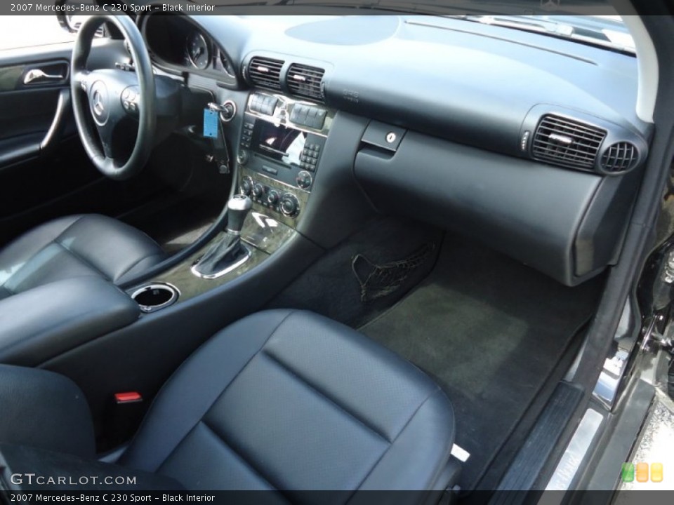 Black Interior Dashboard for the 2007 Mercedes-Benz C 230 Sport #66105126