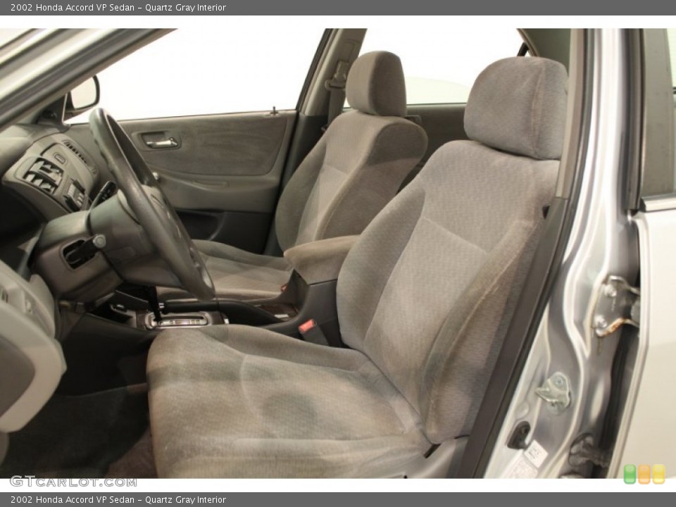 Quartz Gray Interior Photo for the 2002 Honda Accord VP Sedan #66119991