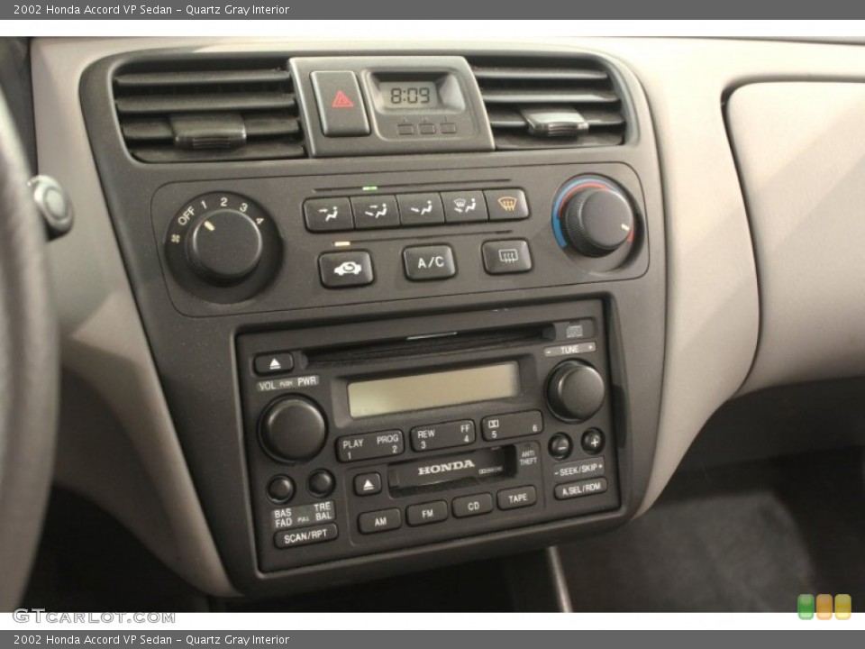 Quartz Gray Interior Controls for the 2002 Honda Accord VP Sedan #66120003