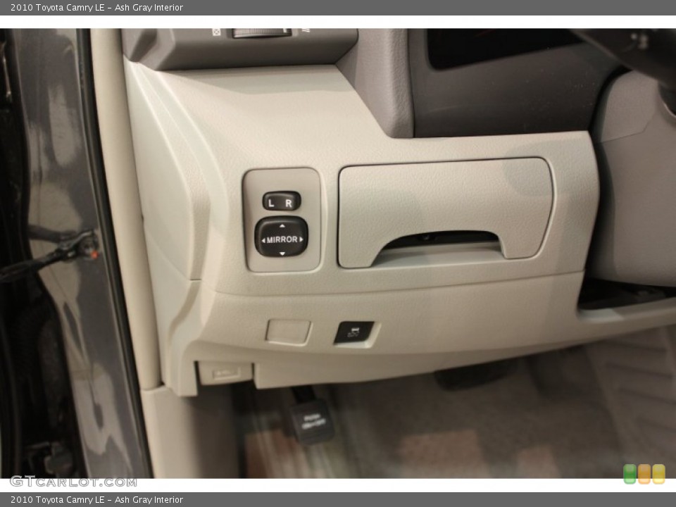 Ash Gray Interior Controls for the 2010 Toyota Camry LE #66120054