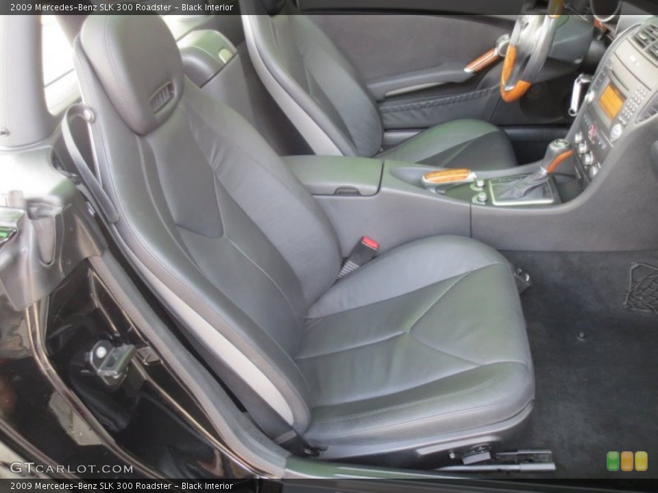 Black Interior Photo for the 2009 Mercedes-Benz SLK 300 Roadster #66124148