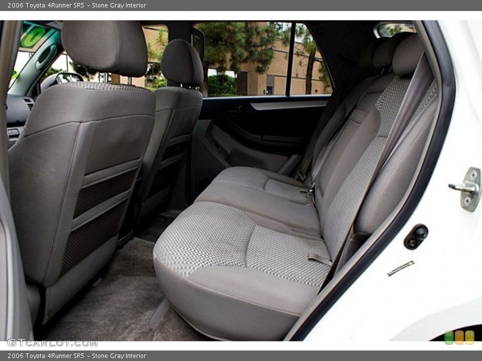 Stone Gray Interior Photo for the 2006 Toyota 4Runner SR5 #66128087