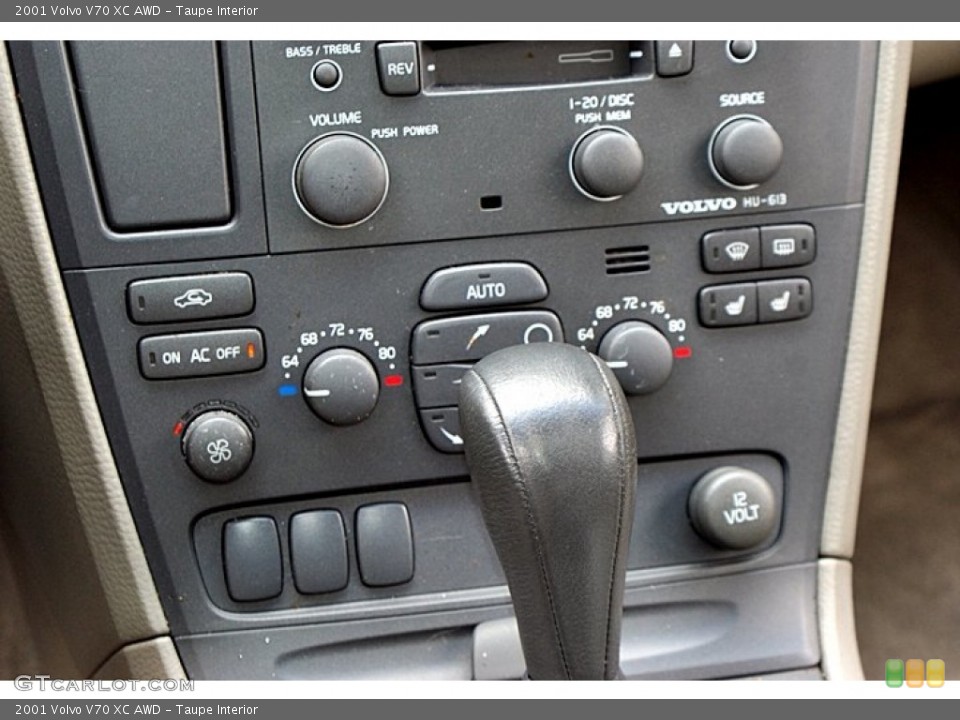 Taupe Interior Controls for the 2001 Volvo V70 XC AWD #66129374
