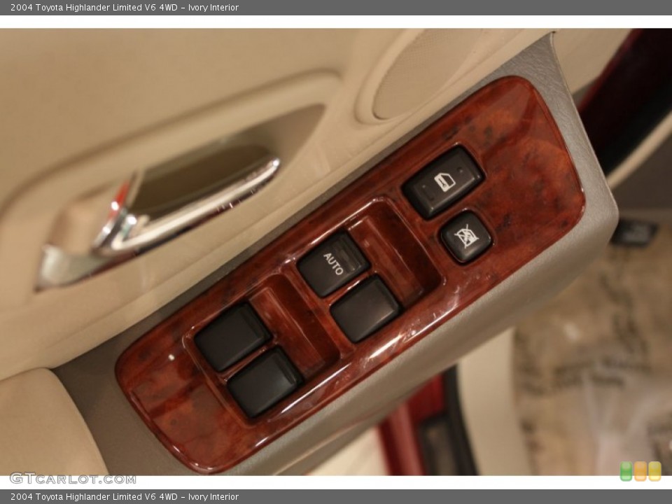 Ivory Interior Controls for the 2004 Toyota Highlander Limited V6 4WD #66130583