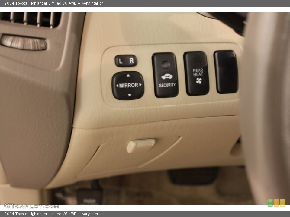 Ivory Interior Controls for the 2004 Toyota Highlander Limited V6 4WD #66130590