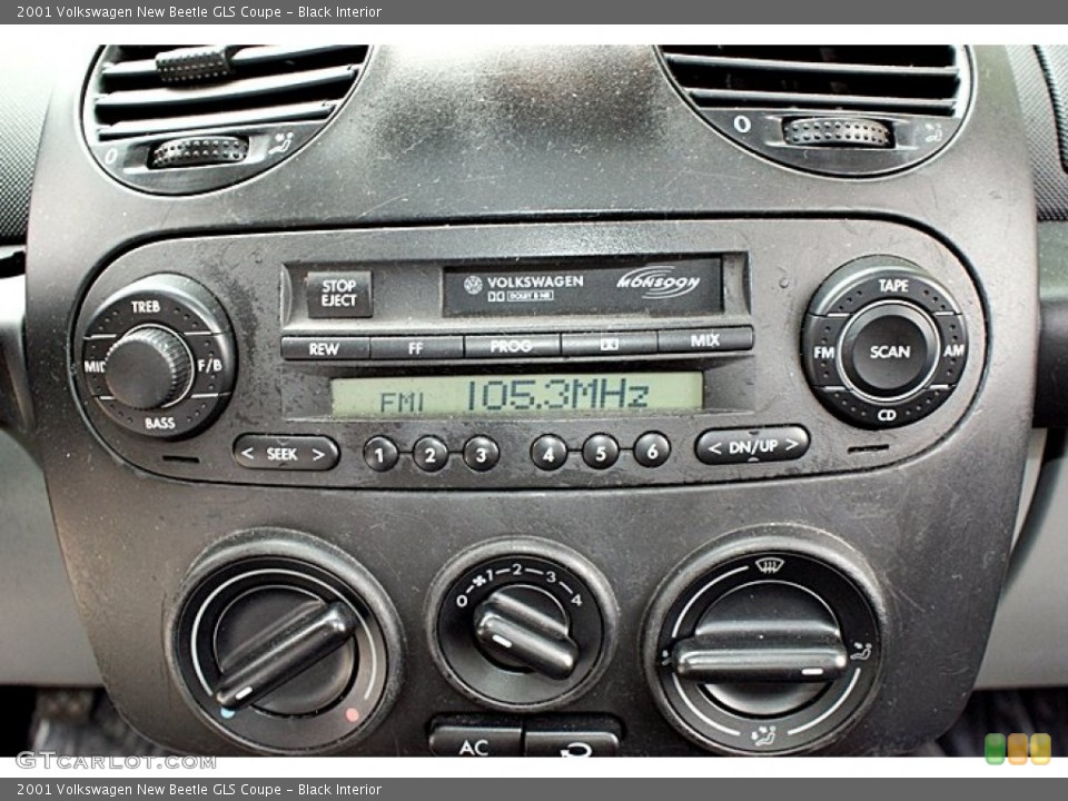 Black Interior Audio System for the 2001 Volkswagen New Beetle GLS Coupe #66132152