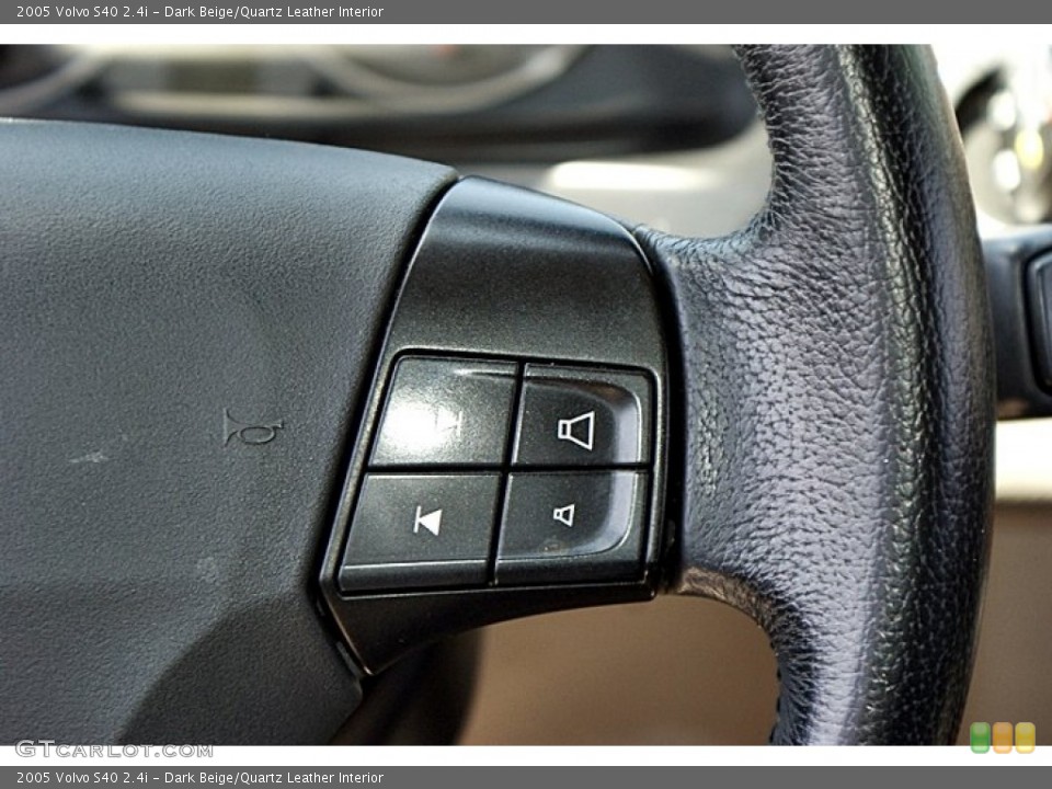 Dark Beige/Quartz Leather Interior Controls for the 2005 Volvo S40 2.4i #66132590