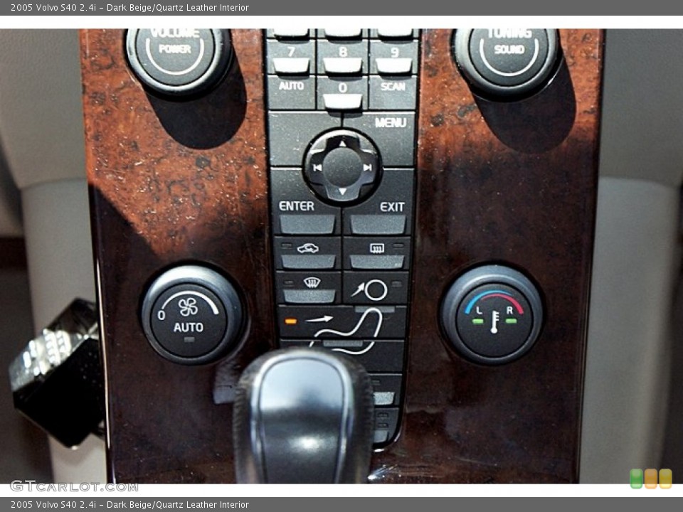 Dark Beige/Quartz Leather Interior Controls for the 2005 Volvo S40 2.4i #66132617
