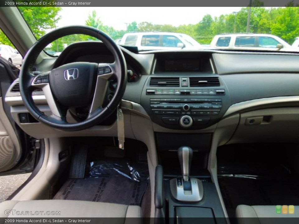 Gray Interior Dashboard for the 2009 Honda Accord EX-L Sedan #66135401
