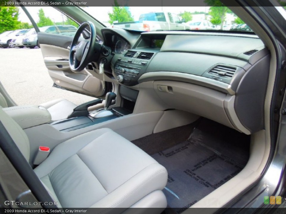 Gray Interior Photo for the 2009 Honda Accord EX-L Sedan #66135437