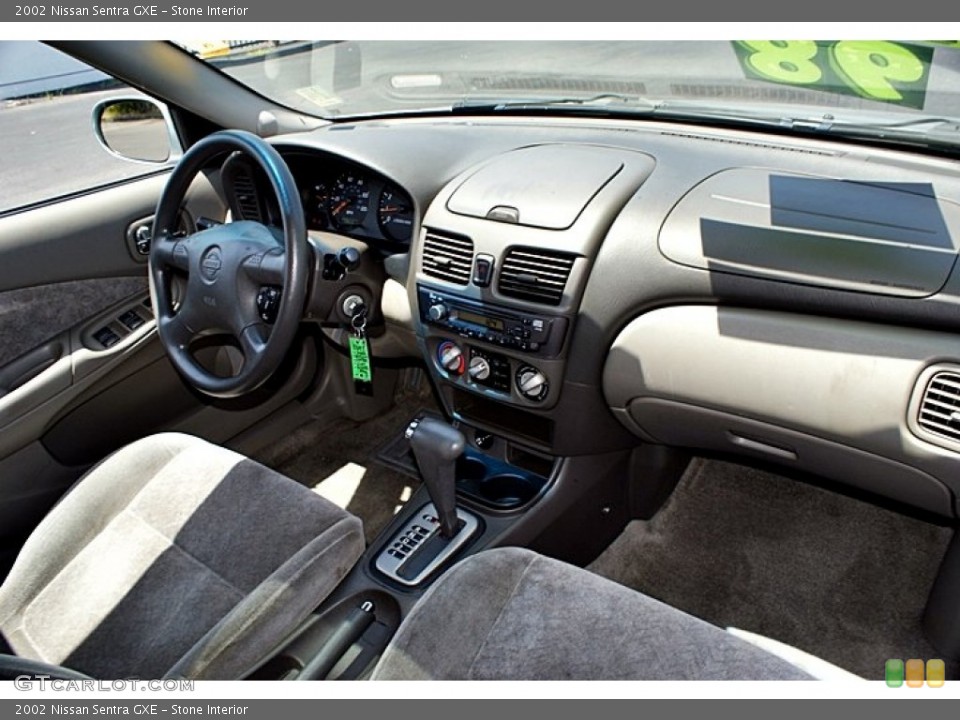 Stone Interior Photo for the 2002 Nissan Sentra GXE #66135506