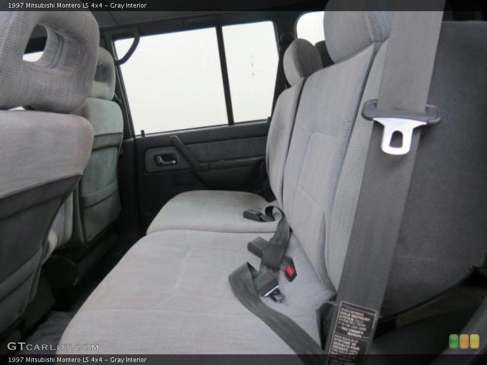 Gray Interior Photo for the 1997 Mitsubishi Montero LS 4x4 #66141649