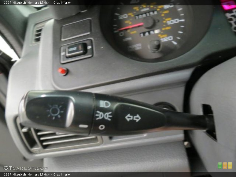 Gray Interior Controls for the 1997 Mitsubishi Montero LS 4x4 #66141772