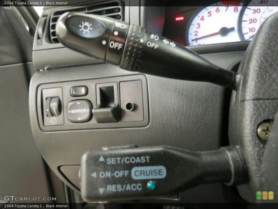 Black Interior Controls for the 2004 Toyota Corolla S #66142841