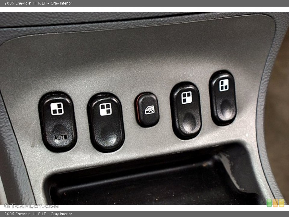Gray Interior Controls for the 2006 Chevrolet HHR LT #66143513