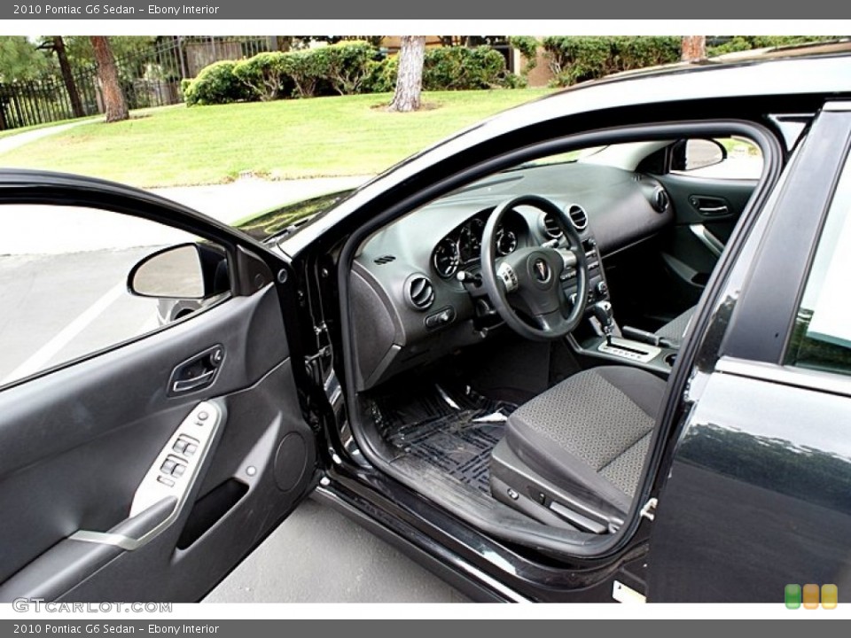 Ebony Interior Photo for the 2010 Pontiac G6 Sedan #66144485