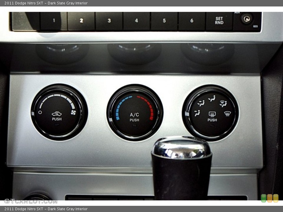 Dark Slate Gray Interior Controls for the 2011 Dodge Nitro SXT #66146417