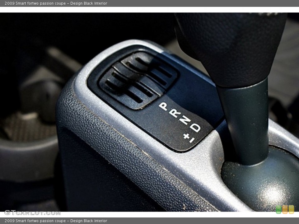 Design Black Interior Transmission for the 2009 Smart fortwo passion coupe #66146822