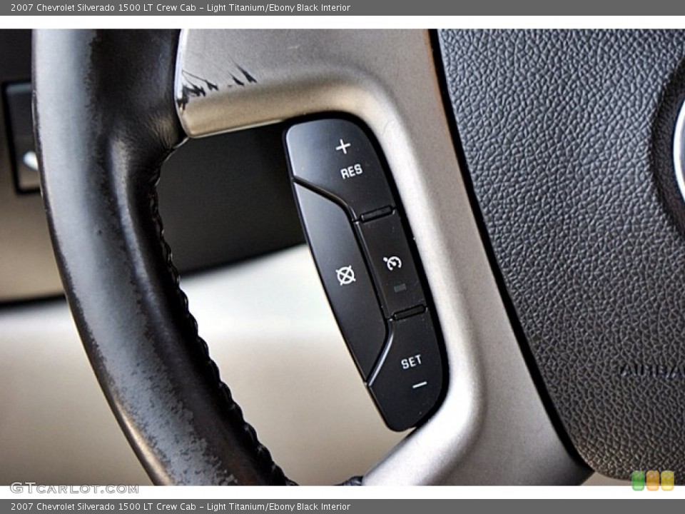 Light Titanium/Ebony Black Interior Controls for the 2007 Chevrolet Silverado 1500 LT Crew Cab #66149033