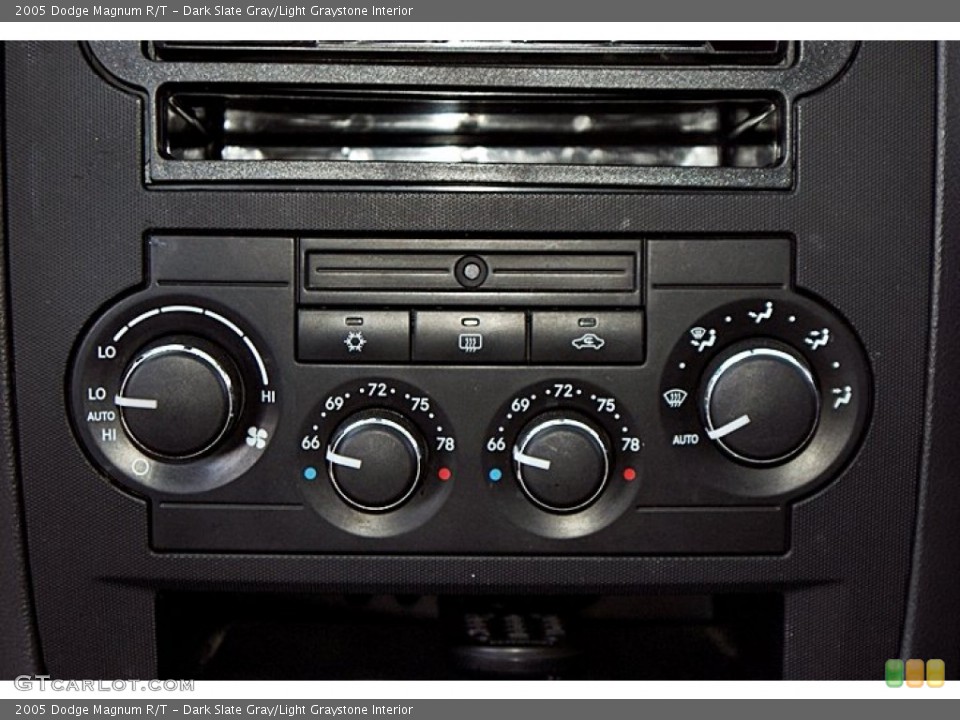Dark Slate Gray/Light Graystone Interior Controls for the 2005 Dodge Magnum R/T #66151409