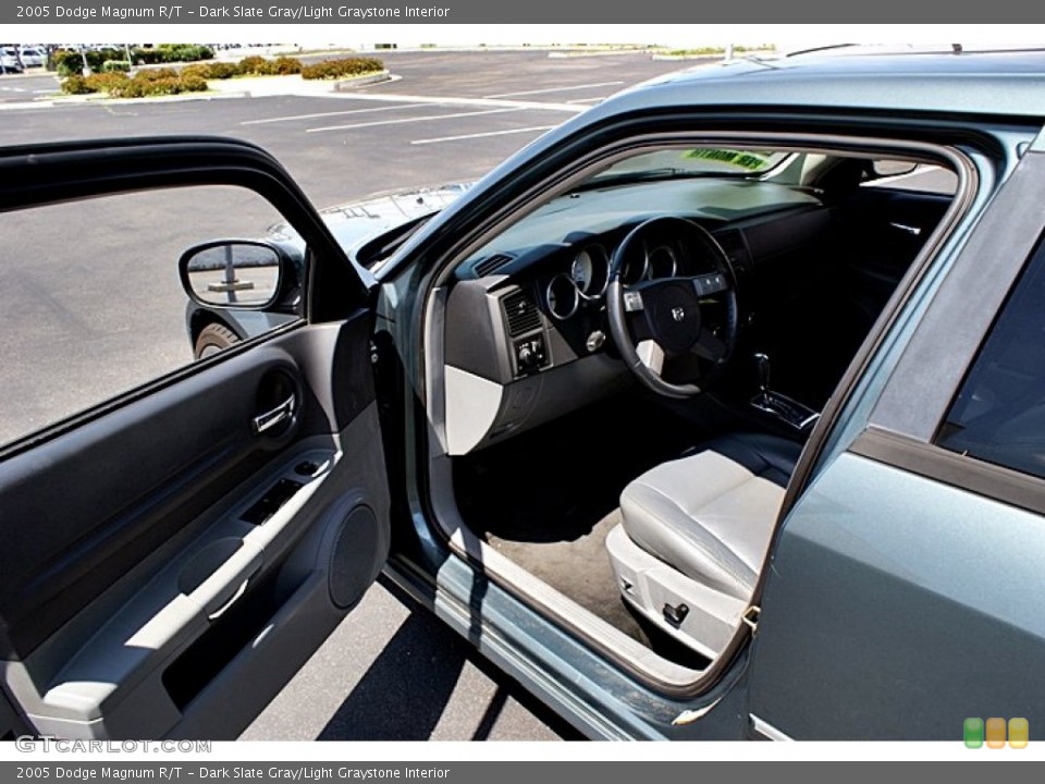 Dark Slate Gray/Light Graystone Interior Photo for the 2005 Dodge Magnum R/T #66151493