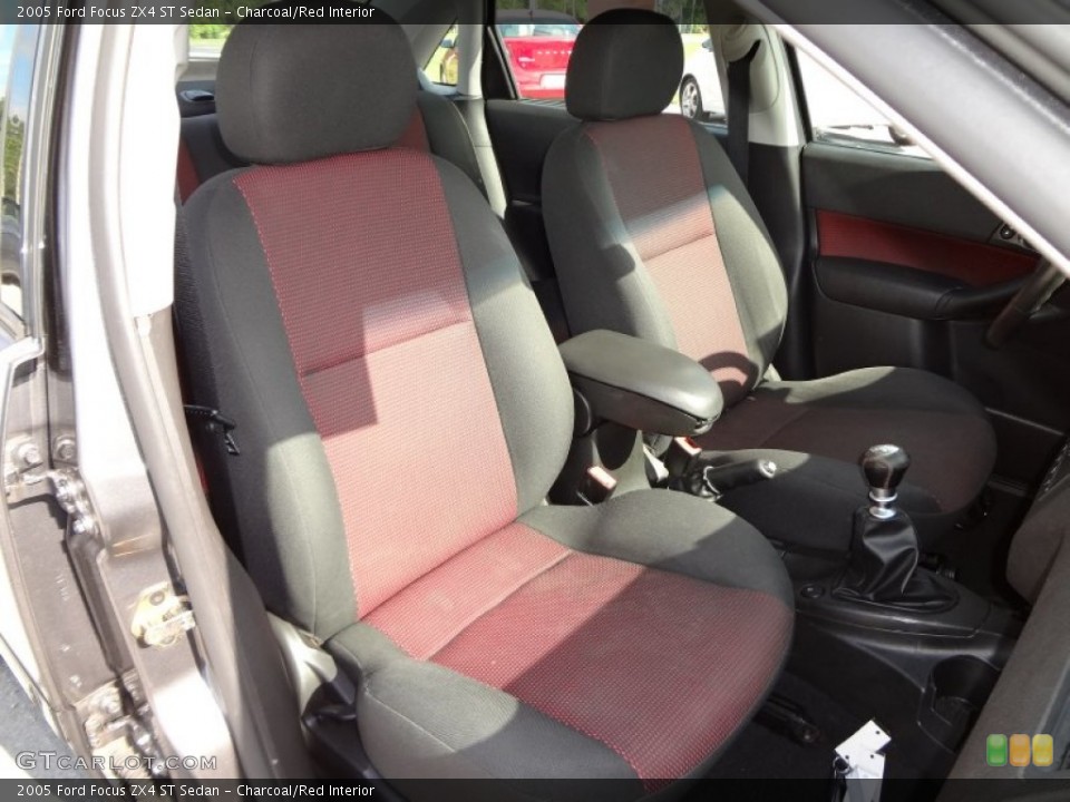 Charcoal/Red Interior Photo for the 2005 Ford Focus ZX4 ST Sedan #66179279