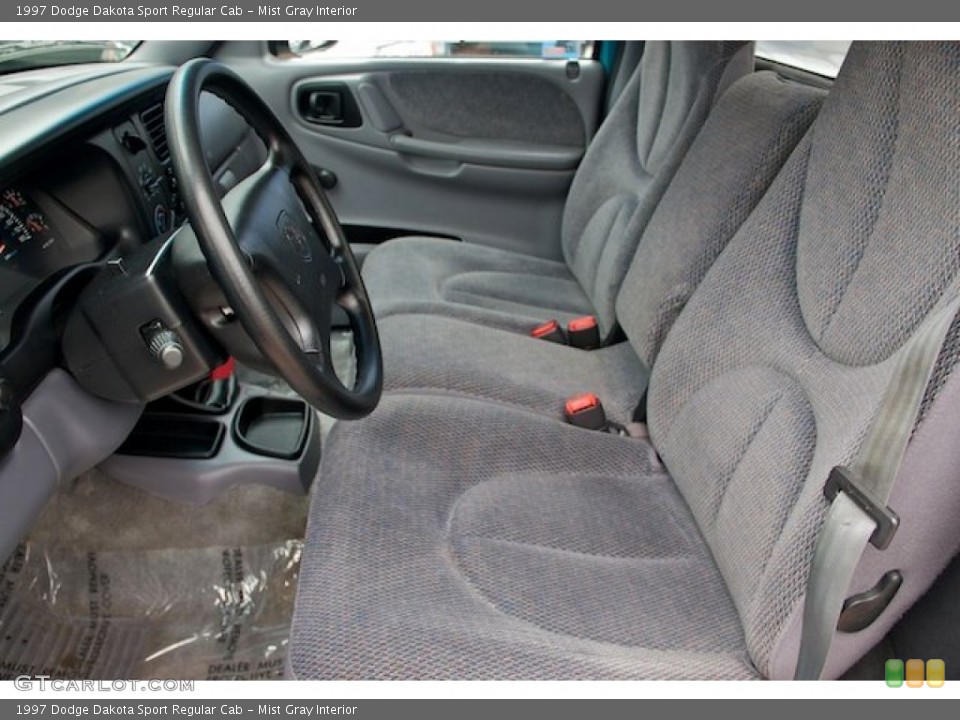 Mist Gray Interior Photo for the 1997 Dodge Dakota Sport Regular Cab #66182669