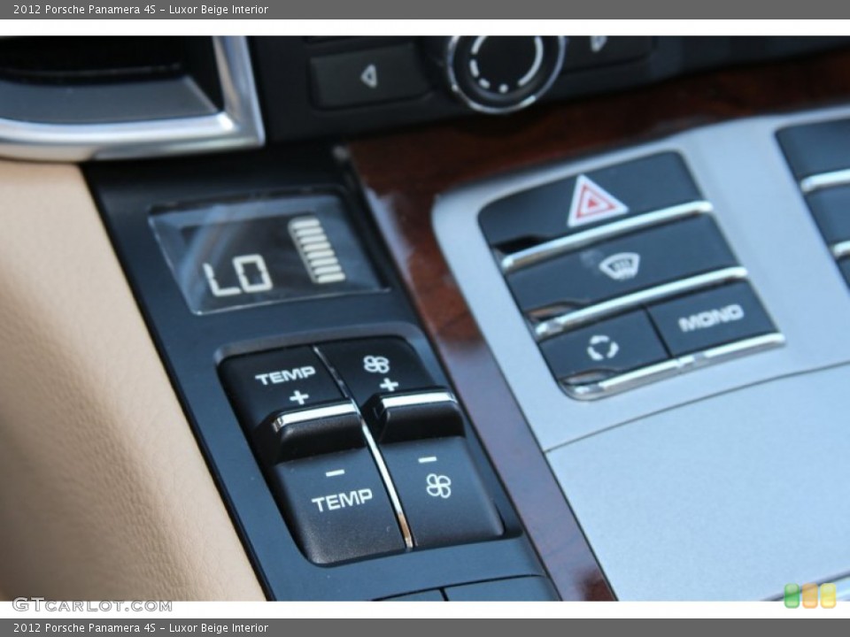 Luxor Beige Interior Controls for the 2012 Porsche Panamera 4S #66186752