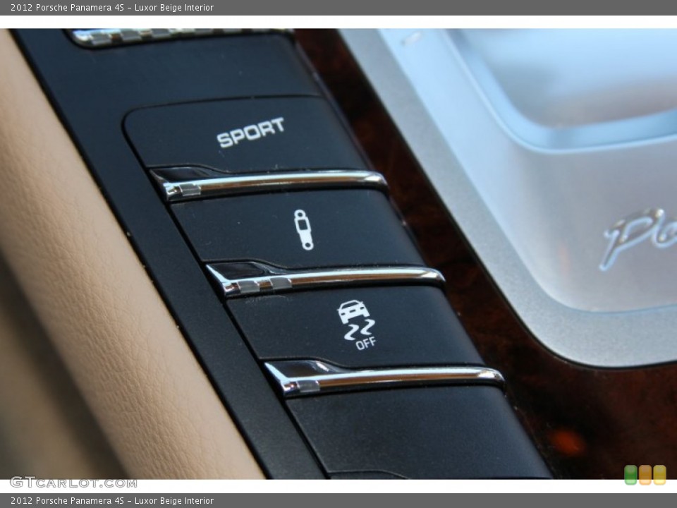 Luxor Beige Interior Controls for the 2012 Porsche Panamera 4S #66186758