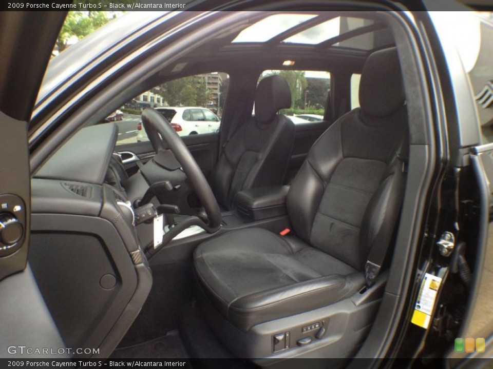 Black w/Alcantara Interior Photo for the 2009 Porsche Cayenne Turbo S #66190916