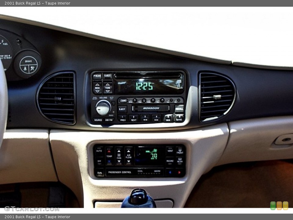 Taupe Interior Controls for the 2001 Buick Regal LS #66214399