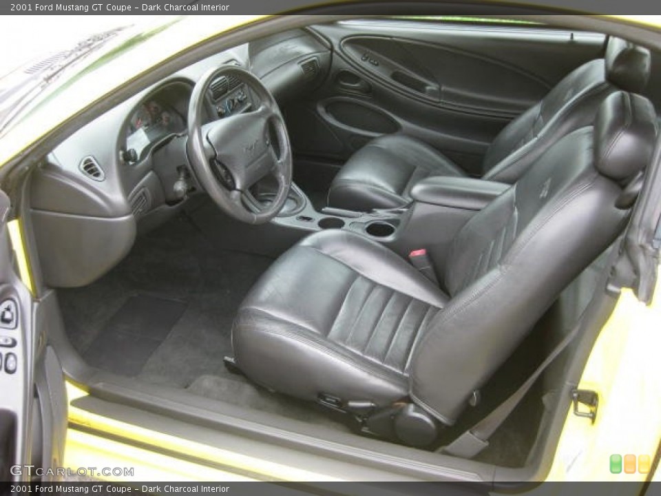 Dark Charcoal Interior Photo for the 2001 Ford Mustang GT Coupe #66225585