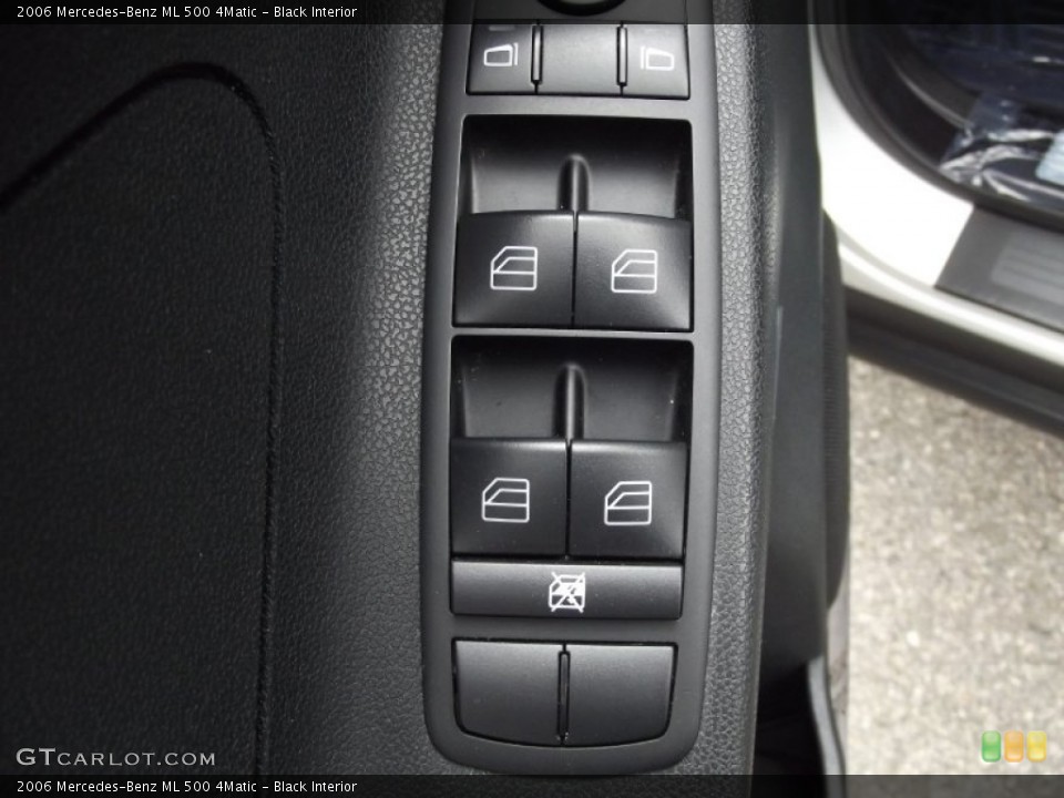 Black Interior Controls for the 2006 Mercedes-Benz ML 500 4Matic #66243483