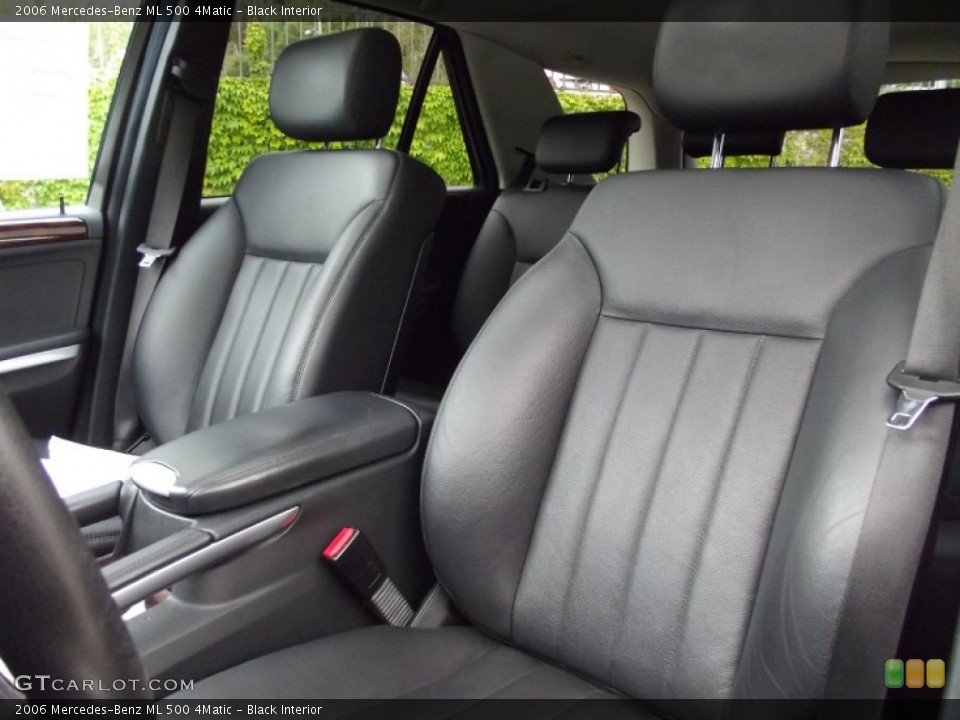 Black Interior Photo for the 2006 Mercedes-Benz ML 500 4Matic #66243492