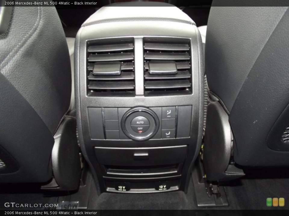 Black Interior Controls for the 2006 Mercedes-Benz ML 500 4Matic #66243549
