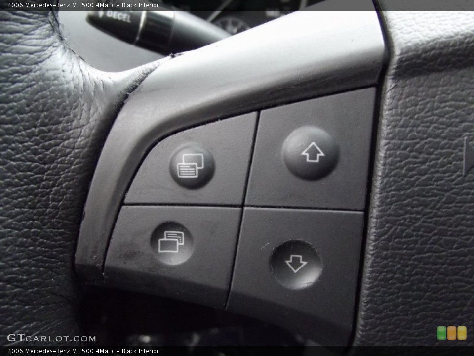 Black Interior Controls for the 2006 Mercedes-Benz ML 500 4Matic #66243597