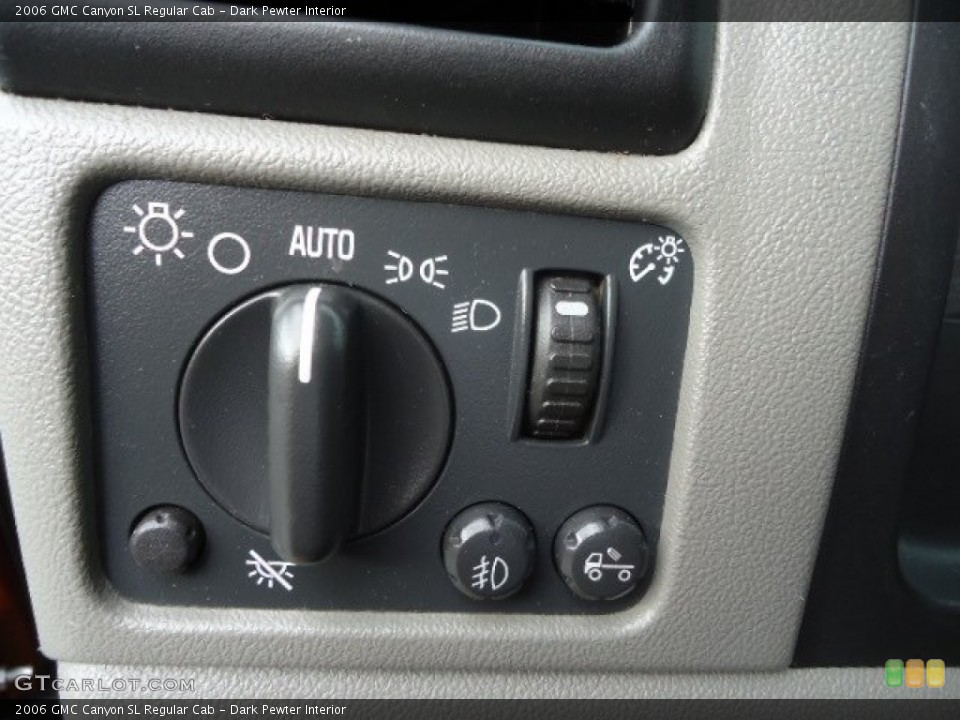 Dark Pewter Interior Controls for the 2006 GMC Canyon SL Regular Cab #66253346