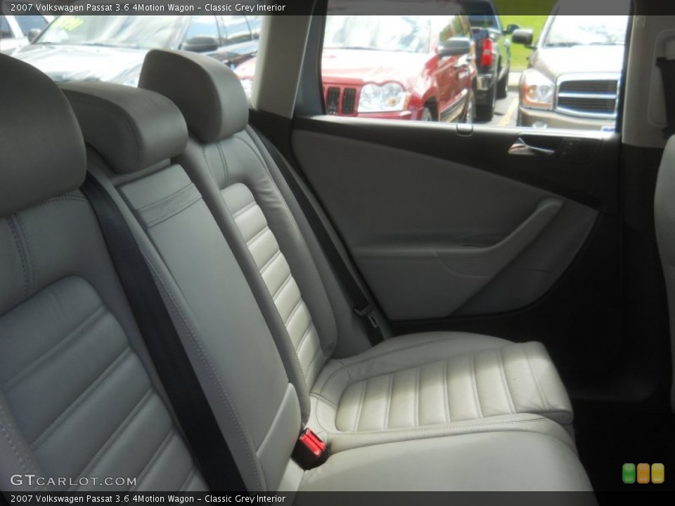 Classic Grey Interior Rear Seat for the 2007 Volkswagen Passat 3.6 4Motion Wagon #66255690