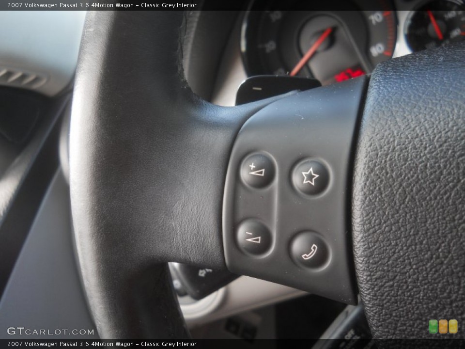Classic Grey Interior Controls for the 2007 Volkswagen Passat 3.6 4Motion Wagon #66255807