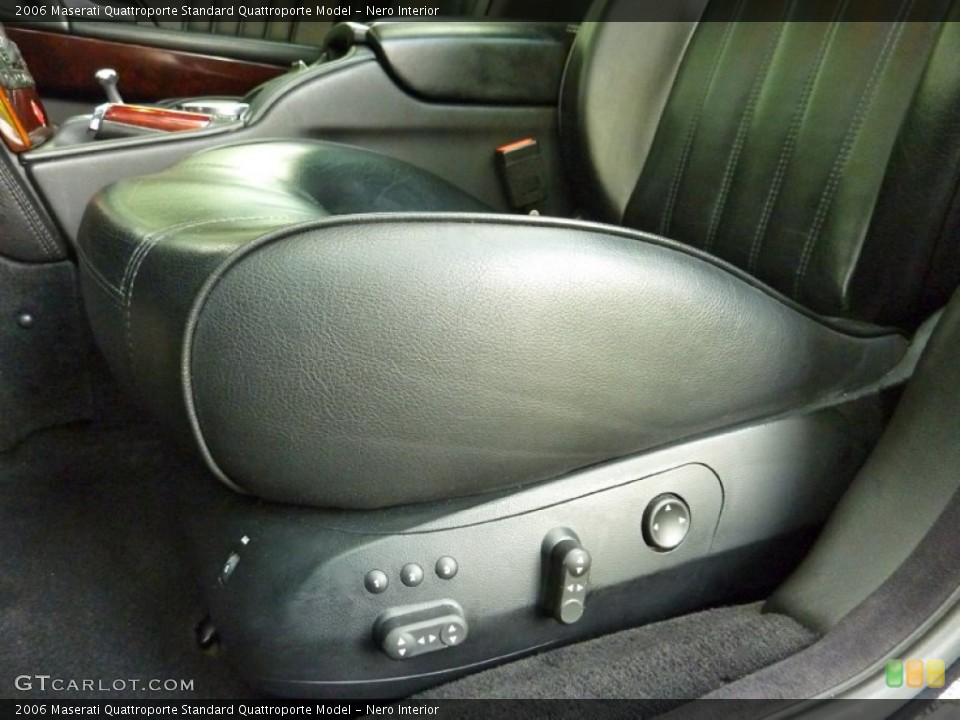 Nero Interior Front Seat for the 2006 Maserati Quattroporte  #66269636