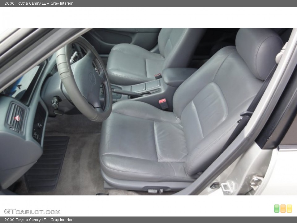 Gray Interior Photo for the 2000 Toyota Camry LE #66278109