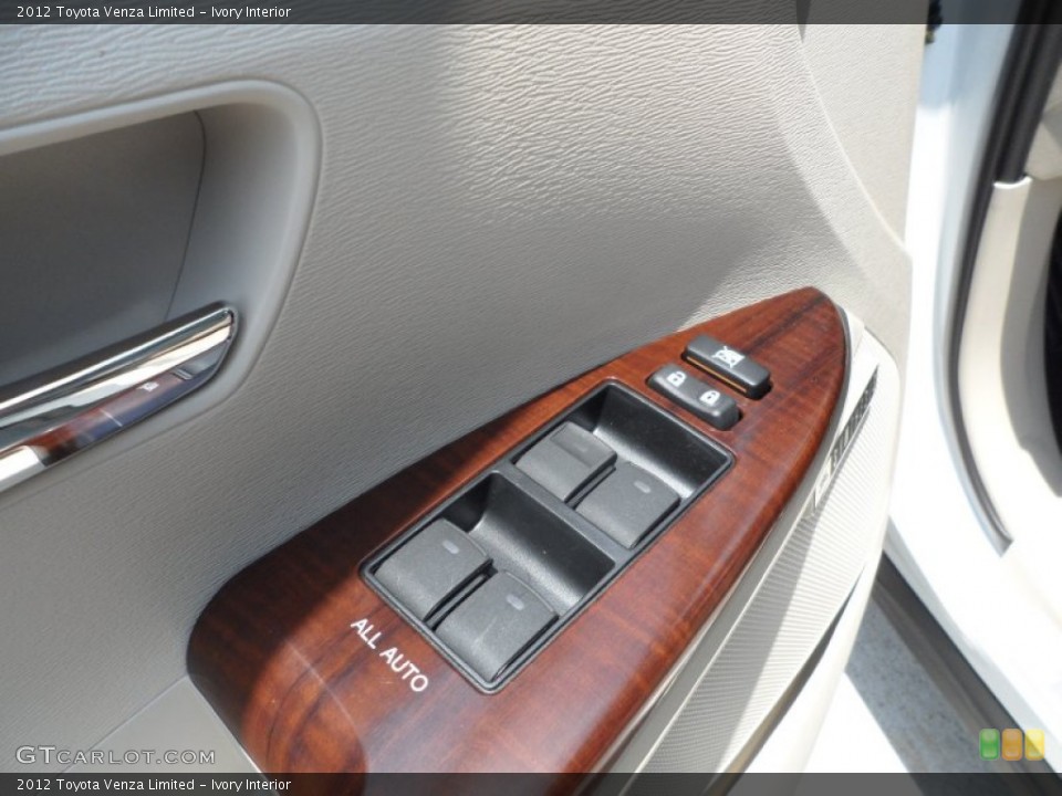 Ivory Interior Controls for the 2012 Toyota Venza Limited #66278232
