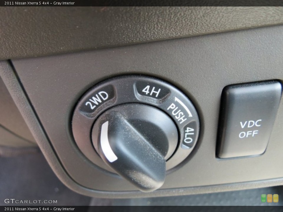 Gray Interior Controls for the 2011 Nissan Xterra S 4x4 #66281589