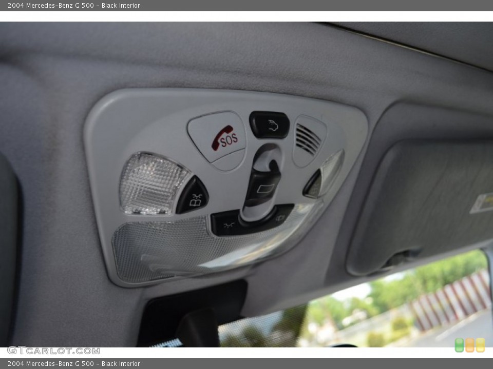 Black Interior Controls for the 2004 Mercedes-Benz G 500 #66289596