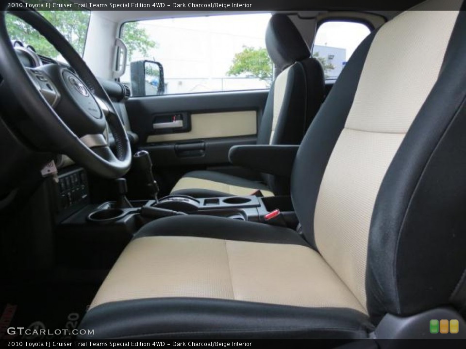 Dark Charcoal/Beige Interior Photo for the 2010 Toyota FJ Cruiser Trail Teams Special Edition 4WD #66292065