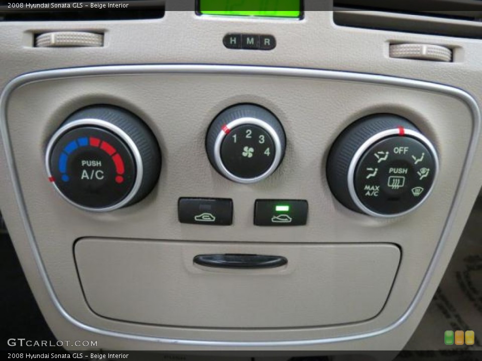 Beige Interior Controls for the 2008 Hyundai Sonata GLS #66292611