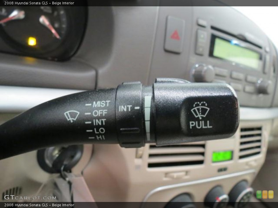 Beige Interior Controls for the 2008 Hyundai Sonata GLS #66292644