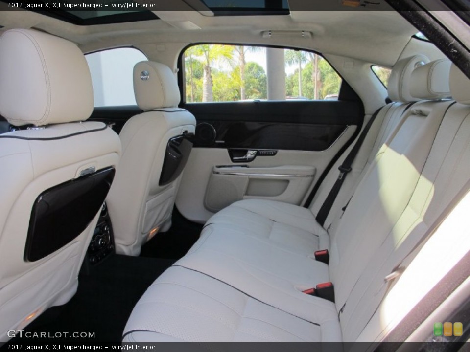Ivory Jet Interior Photo For The 2012 Jaguar Xj Xjl