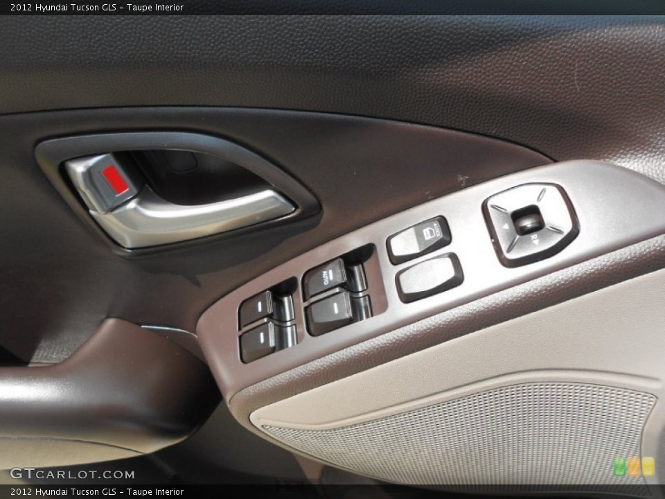 Taupe Interior Controls for the 2012 Hyundai Tucson GLS #66312389