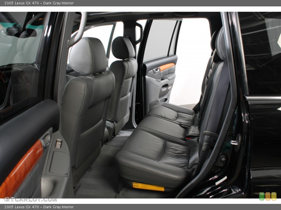 Dark Gray Interior Photo for the 2005 Lexus GX 470 #66314496